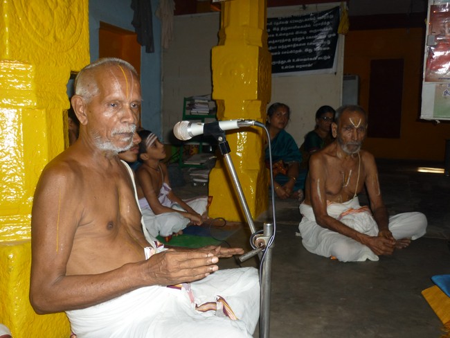 Srirangam Patasala Brahmanas Honoured  2014 -17