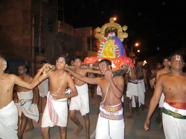 Srirangam Ranganathaswami Temple adhi brahmotsavam visvakesenar purappadu 2014--13
