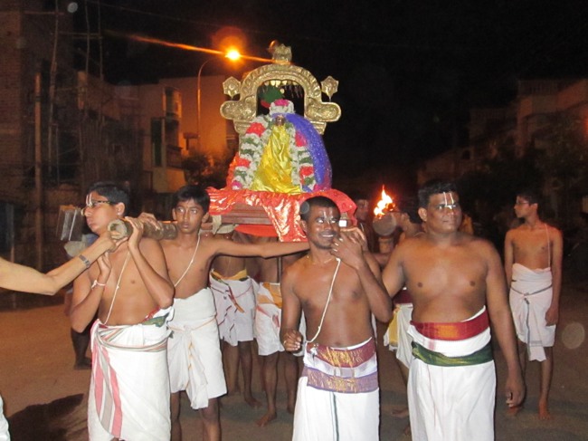 Srirangam Ranganathaswami Temple adhi brahmotsavam visvakesenar purappadu 2014--14