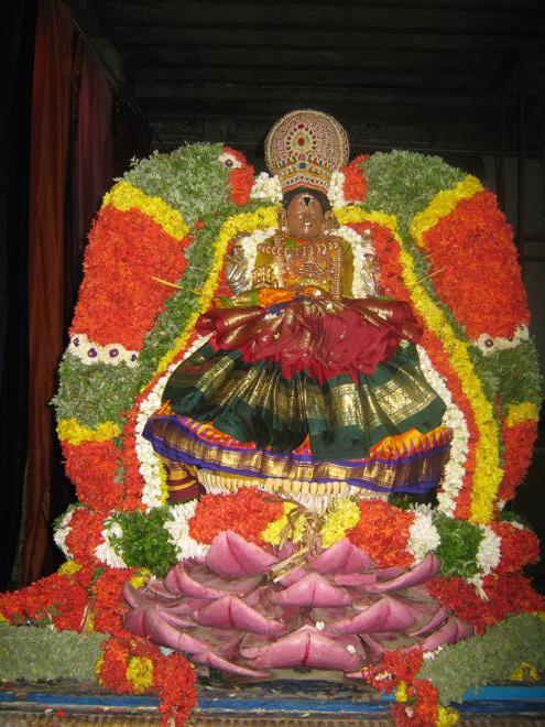 Thirukkudanthai Komalavalli Thayar_01