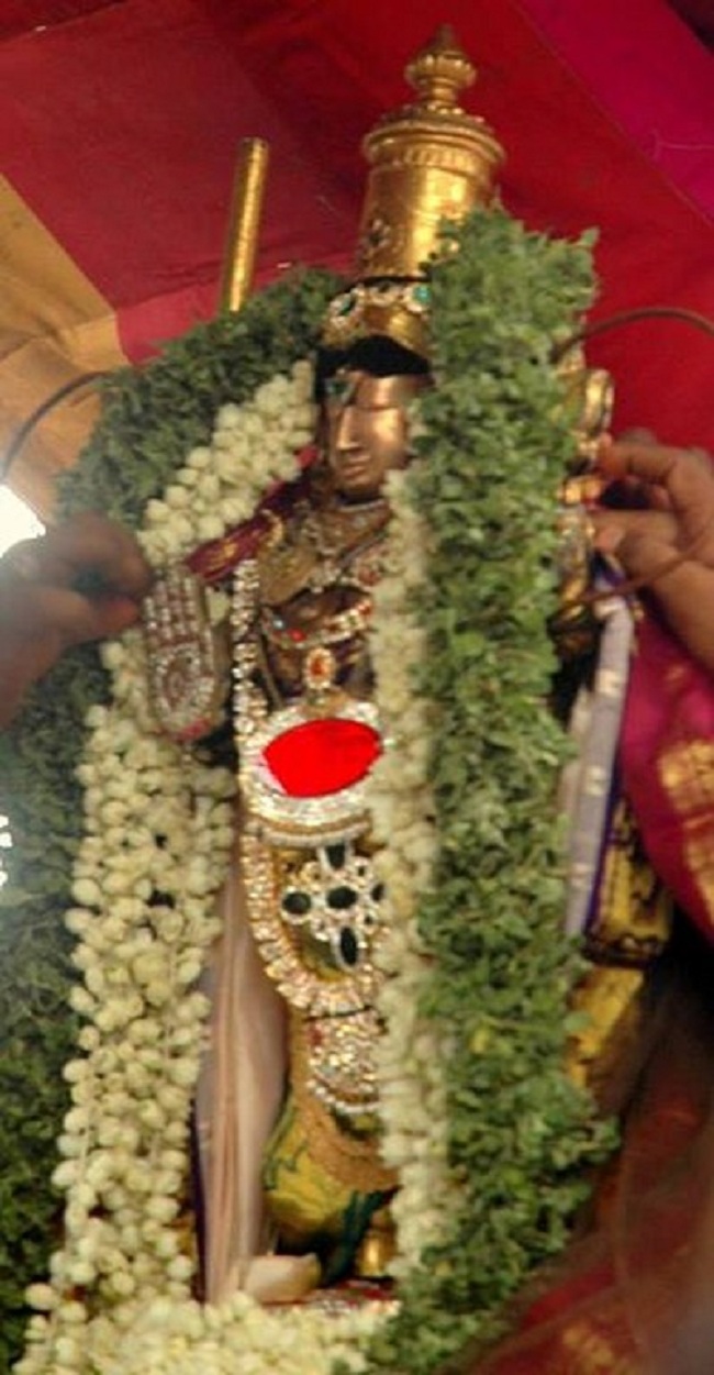 Thiruneermalai Chithirai Brahmothsavam Theerthavari 18