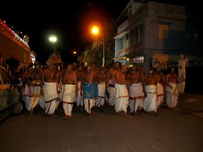 Thiruvallikeni Sri Parthasarathy Perumal Thirukoil Brahmotsavam Day 10 Siriya ThiruTher 24-04-2014   08