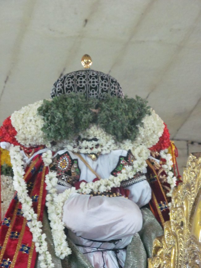 Thiruvallikeni Sri Parthasarathy Perumal Thirukoil Brahmotsavam Day 3 Evening Hamsa Vahanam 17-04-2014  28