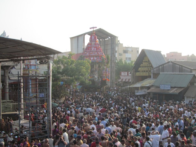 Thiruvallikeni Sri Parthasarathy Perumal Thirukoil Brahmotsavam Day 7 Morning ThiruTher 21-04-2014   07