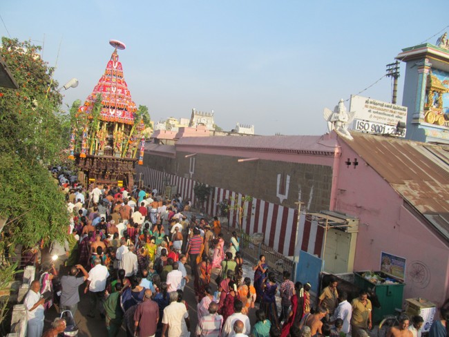 Thiruvallikeni Sri Parthasarathy Perumal Thirukoil Brahmotsavam Day 7 Morning ThiruTher 21-04-2014   08