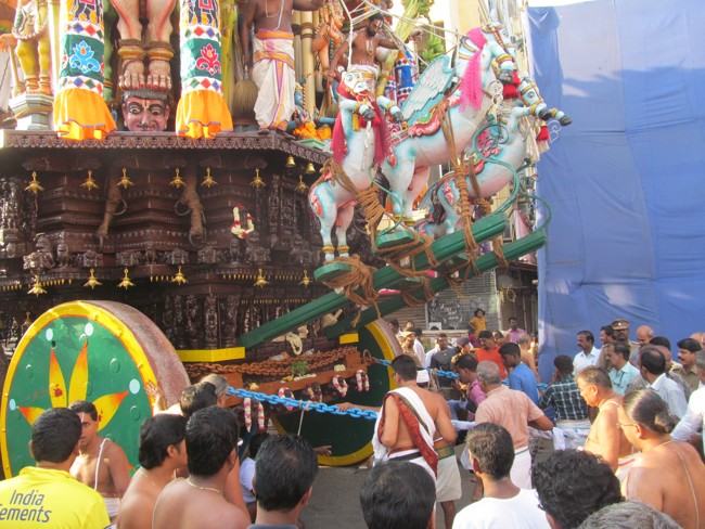 Thiruvallikeni Sri Parthasarathy Perumal Thirukoil Brahmotsavam Day 7 Morning ThiruTher 21-04-2014   12
