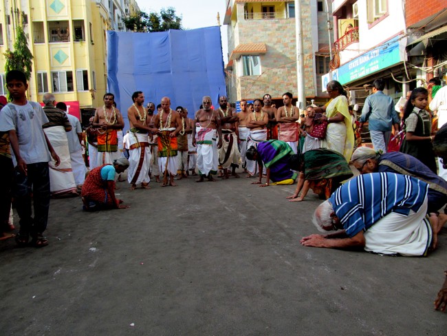 Thiruvallikeni Sri Parthasarathy Perumal Thirukoil Brahmotsavam Day 7 Morning ThiruTher 21-04-2014   21