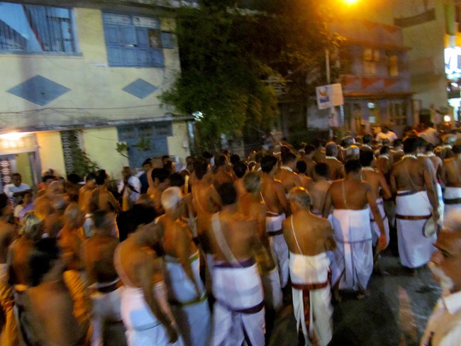 Thiruvallikeni Sri Parthasarathy Perumal Thirukoil Brahmotsavam Day 8 Night Kudhirai Vahanam 22-04-2014   06