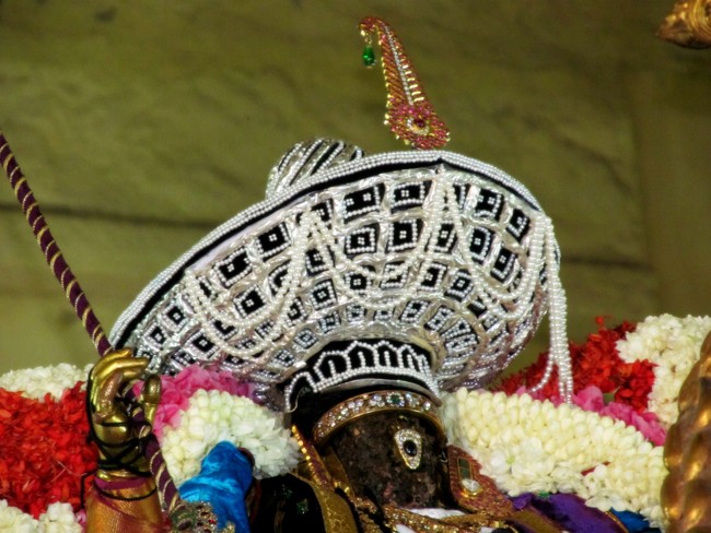 Thiruvallikeni Sri Parthasarathy Perumal Thirukoil Brahmotsavam Day 8 Night Kudhirai Vahanam 22-04-2014   21