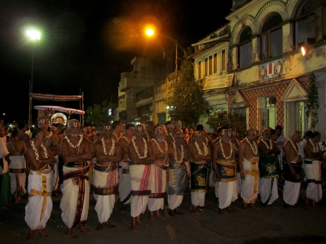Thiruvallikeni Sri Parthasarathy Perumal Thirukoil Brahmotsavam Day4  Evening Chandra Prabhai 18-04-2014   12