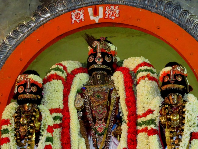 Thiruvallikeni Sri Parthasarathy Perumal Thirukoil Brahmotsavam Day4  Evening Chandra Prabhai 18-04-2014   33