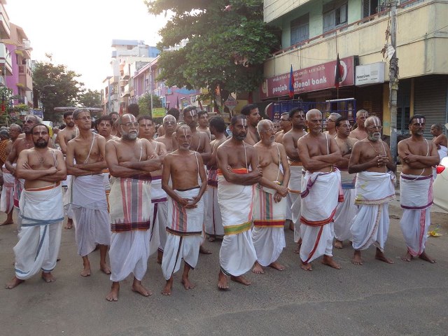 Thiruvallikeni Sri Ramar Utsavam day 1  2014 -06