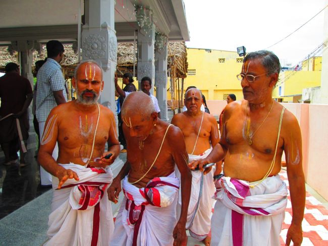45th Azhagiyasingar Vigraham for Sampraokshanam at Brindavanam 2014--17