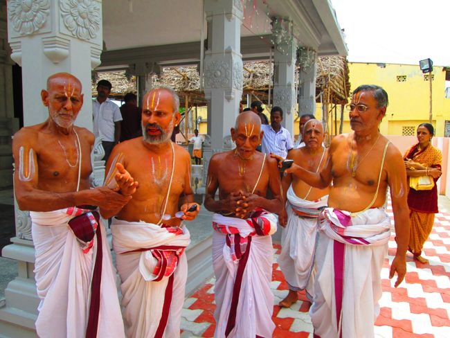 45th Azhagiyasingar Vigraham for Sampraokshanam at Brindavanam 2014--18