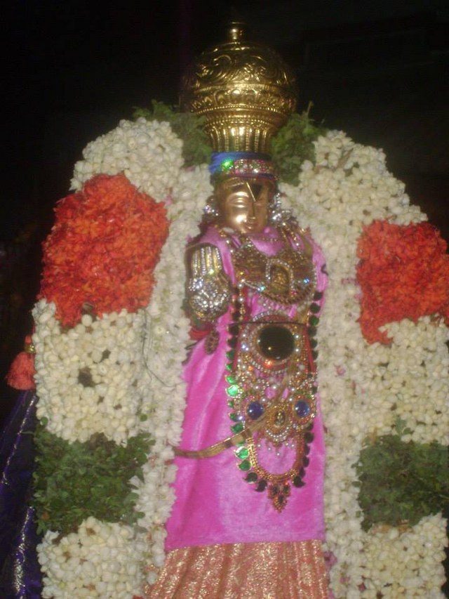 Aminjikarai Sri Prasanna Varadharaja Perumal Brahmotsavam day 2  Thirumanjanam  2014 -05
