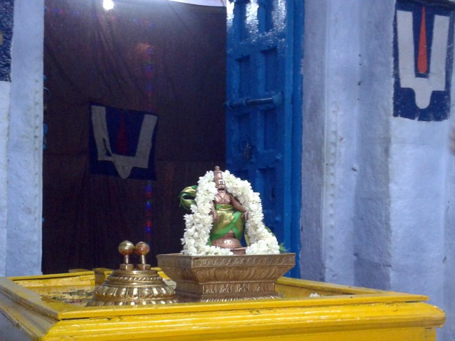 Ammavasai Thirumanjanam at Thiruvelukkai 2014--03