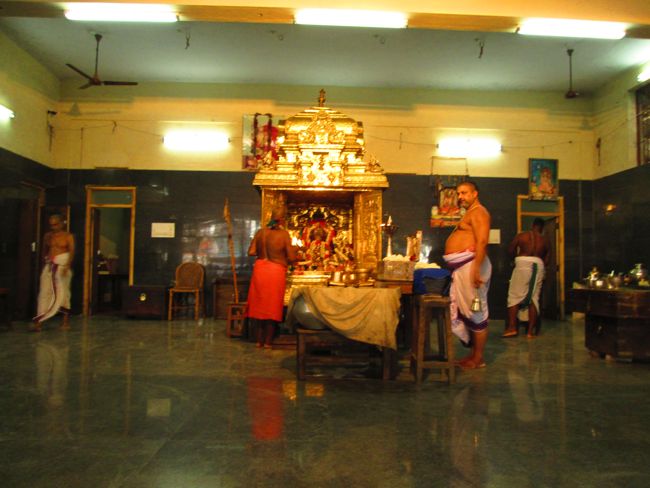 Azhagiyasingar Nithya Aradhanai at Dasavathara Sannadhi day 1- 04