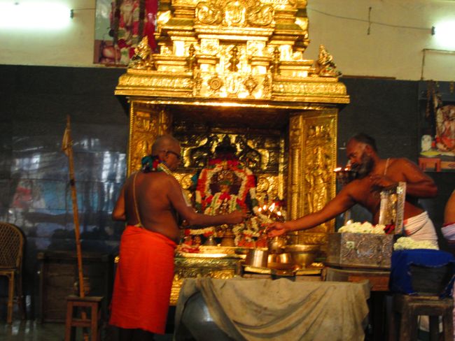 Azhagiyasingar Nithya Aradhanai at Dasavathara Sannadhi day 1- 06