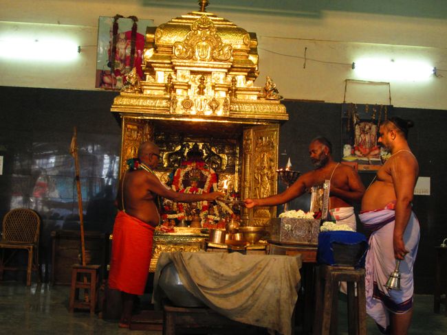 Azhagiyasingar Nithya Aradhanai at Dasavathara Sannadhi day 1- 07
