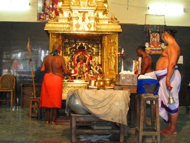 Azhagiyasingar Nithya Aradhanai at Dasavathara Sannadhi day 1- 13
