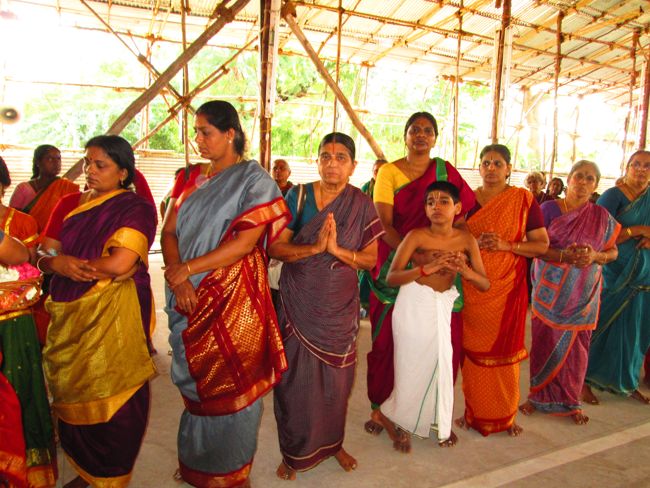 Azhagiyasingar Nithya Aradhanai at Dasavathara Sannadhi day 1- 24