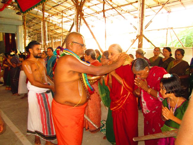 Azhagiyasingar Nithya Aradhanai at Dasavathara Sannadhi day 1- 32