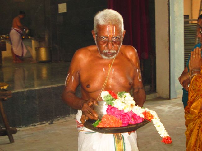 Azhagiyasingar Nithya Aradhanai at Dasavathara Sannadhi day 1- 36