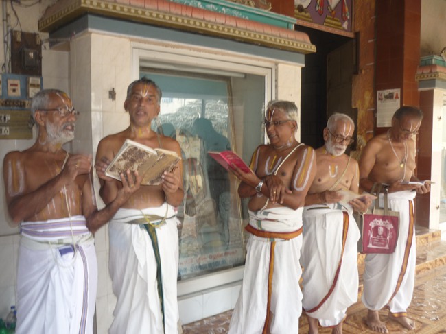 Chithirai Hastham Thirumanjanam at Srirangam Dasavathara Sannadhi  2014--0003