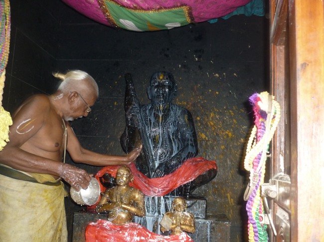 Chithirai Hastham Thirumanjanam at Srirangam Dasavathara Sannadhi  2014--0008