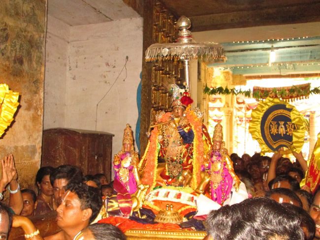 Kanchi Varadhan Vaikasi Brahmotsavam Venugopalan Thirukolam 2014--14