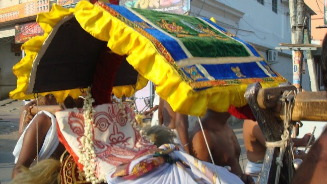 Kanchi Varadharaja Perumal Temple Vaikasi Brahmotsavam Angurarpanam 2014 -08