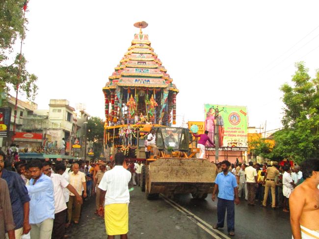 Kanchi Varadharaja Perumal Temple Vaikasi Brahmotsavam Thiruther 2014 -04
