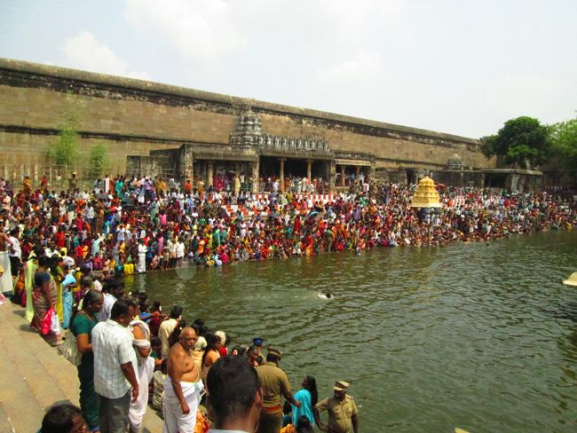 Kanchi varadharaja Perumal Vaikasi Brahmotsavam Theerthavari  2014 -33