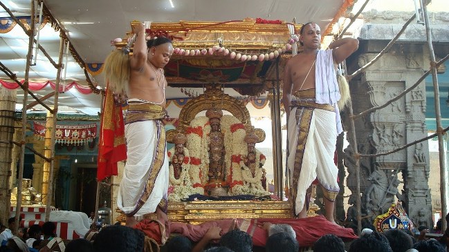 Kanchipuram Sri Devarajaswami Kovil Vaikasi Brahmotsavam- Dvajarohanam  2014 -56