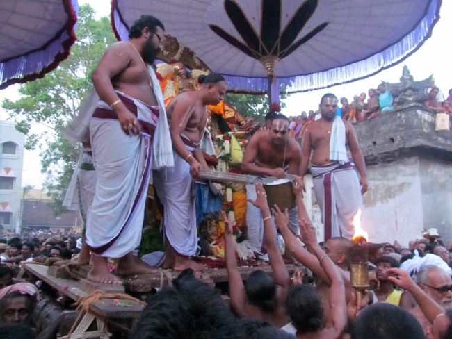 Kanchipuram Varadharaja Perumal Garuda Sevai 14-05-2014    29