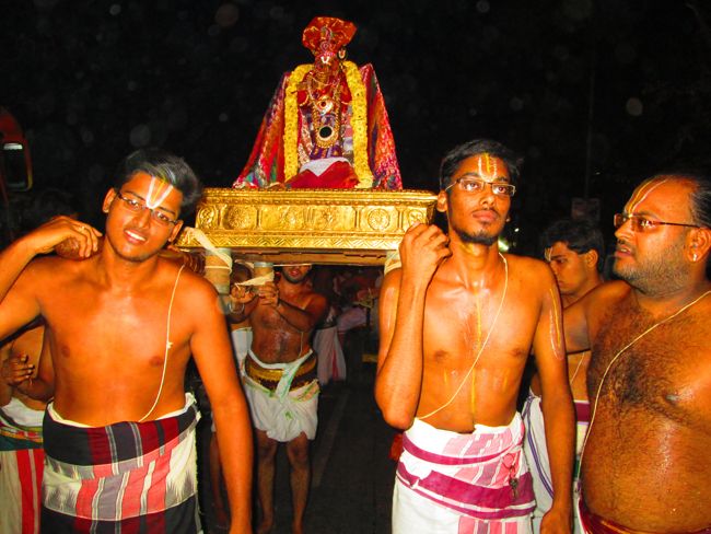Kanchipuram vaikasi Brahmotsavam Kudhirai vahanaml 2014 -24