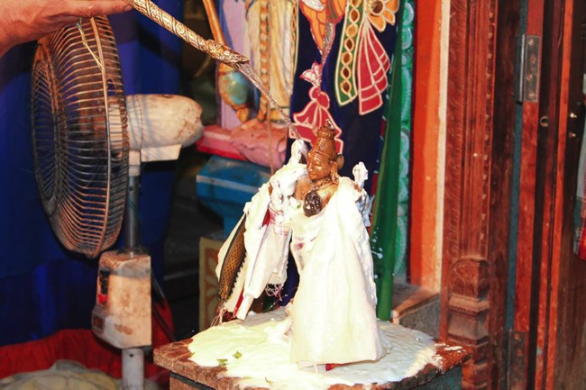 MGR nagar Venkatesa pErumal Avathara Utsavam day 9 Theerthavari 2014--0009