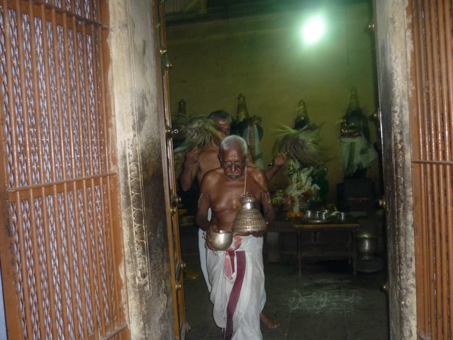 Madhurakavi Azhwar Thirunakshatram at Srirangam Dasavathara Sannadhi  2014--0006