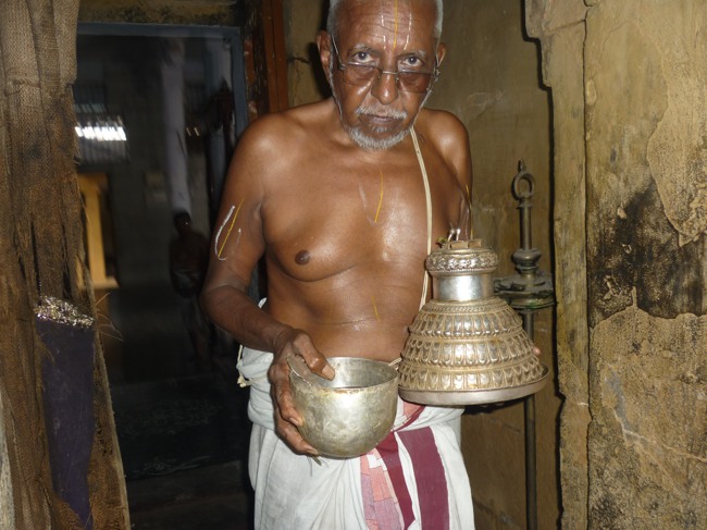 Madhurakavi Azhwar Thirunakshatram at Srirangam Dasavathara Sannadhi  2014--0008