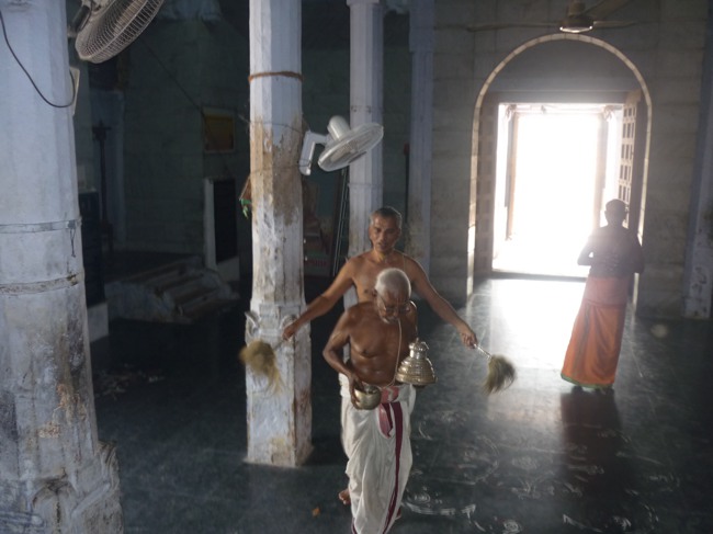 Madhurakavi Azhwar Thirunakshatram at Srirangam Dasavathara Sannadhi  2014--0013