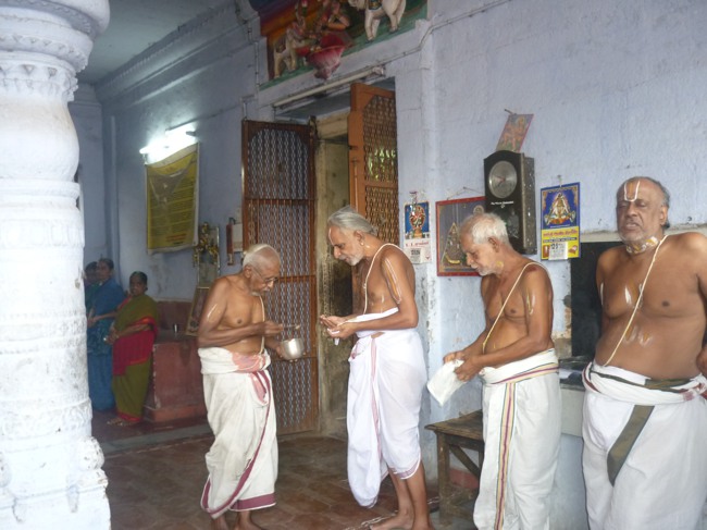 Madhurakavi Azhwar Thirunakshatram at Srirangam Dasavathara Sannadhi  2014--0015