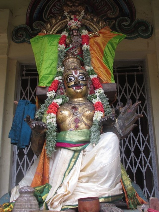 Nagapattinam 3 garuda sevai on AKshaya Thiruthiyai 2014 -05
