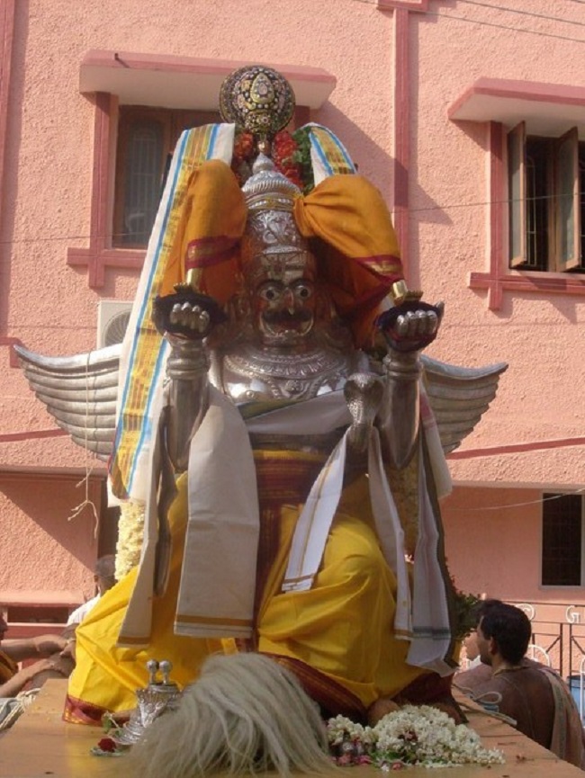 Narasimha Jayanthi uthsavam At Nanganallur Lakshmi Narasimhar temple1
