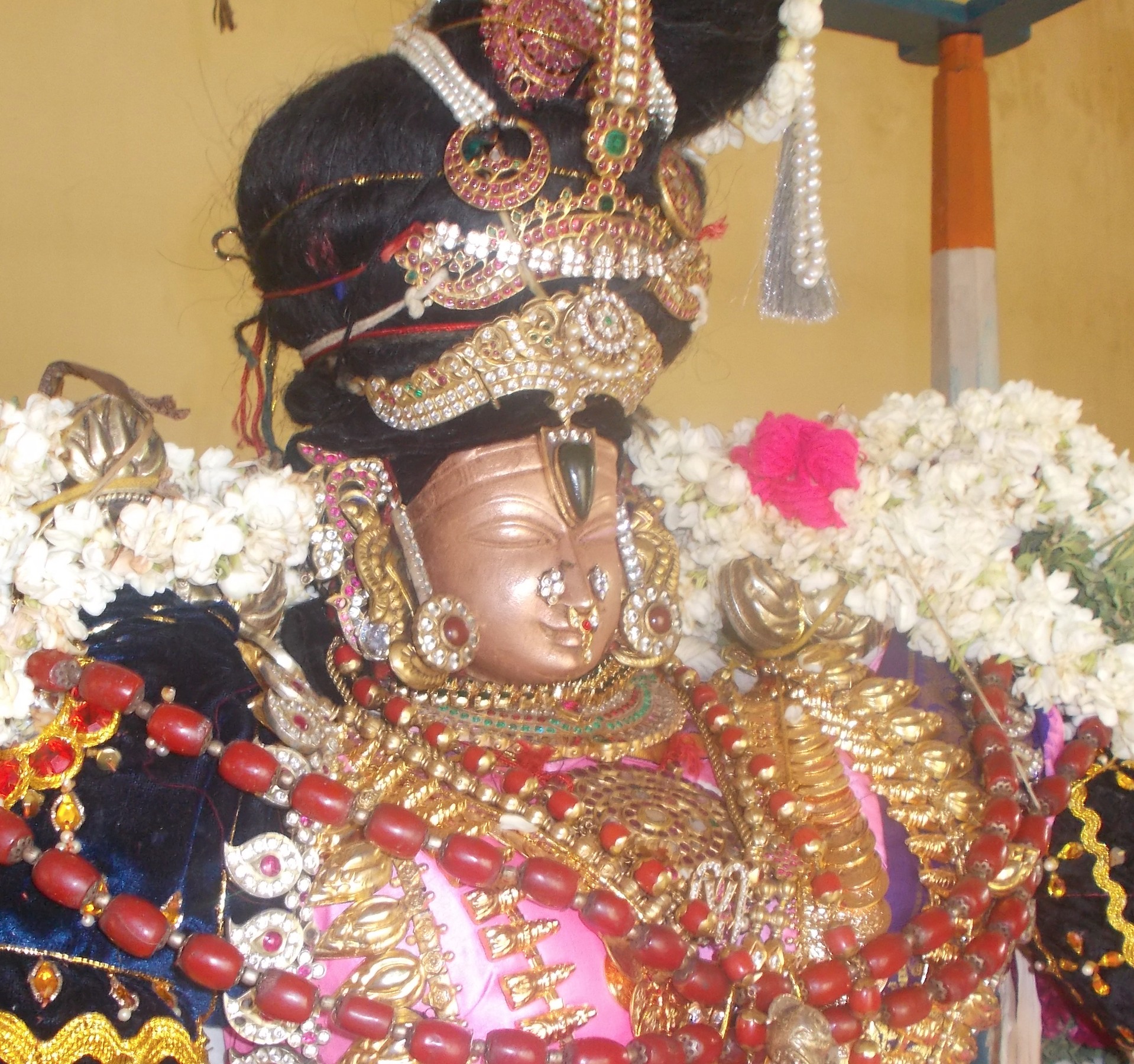 Sri Amaruviyappan Nachiyar thirukolam