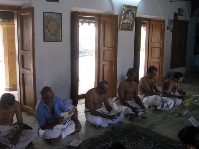 Sri Aravamudhan Kainkarya Sabha Ramanuja Nootranthai Recitation 2014--05