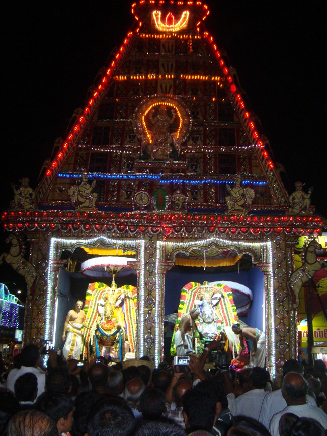 Sri Sarangapani Temple  Chithirai Brahmotsavam Garuda Sevai 2014--0016
