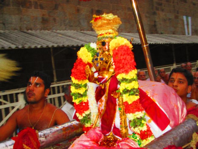 Srirangam Namperumal 2nd day Poochatru Utsavam 2014 -03