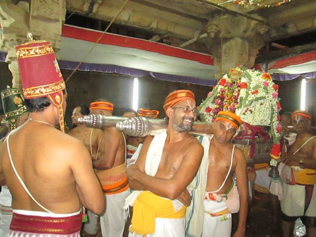 Srirangam Namperumal 2nd day Poochatru Utsavam 2014 -35
