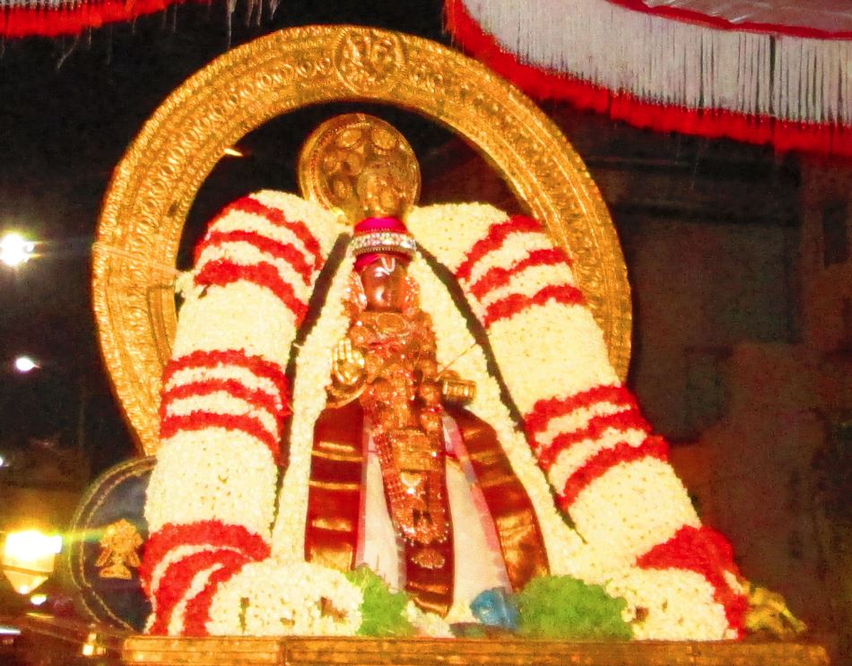 Swami Desikan to Kanchi on Vaikasi Sravanam