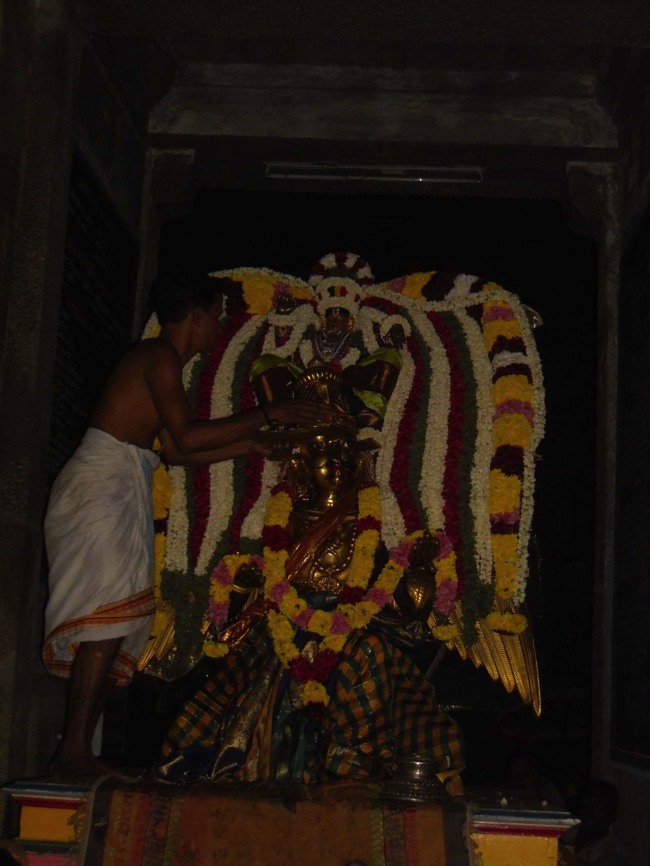 Thirukannamangai Akshaya Truthiyai Thanga Garuda sevai 2014--04